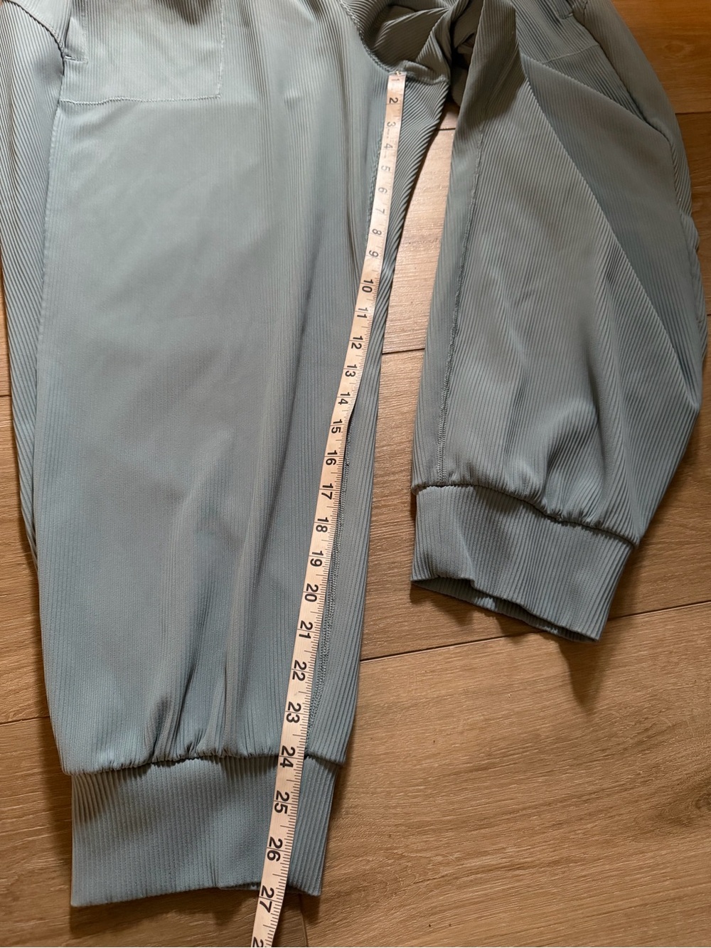 ATHLETA Salutation Ribbed Jogger EUC - Picture 7 of 9